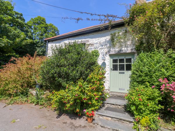 The Long Barn Falmouth Cornwall Self Catering Holiday Cottage