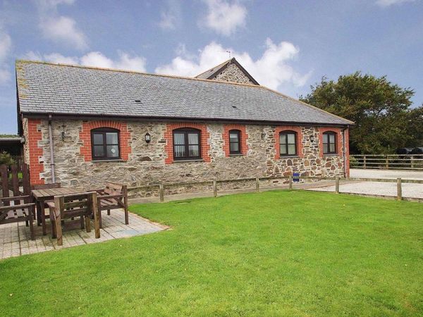Trotters Redruth Parc Erissey Cornwall Self Catering