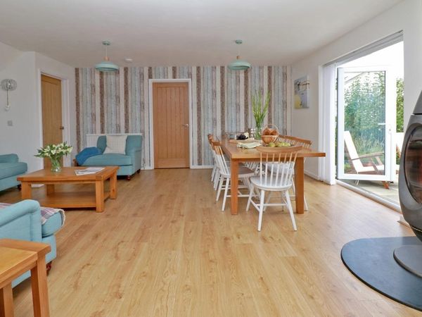 Penhaven Crackington Haven Sweets Cornwall Self Catering