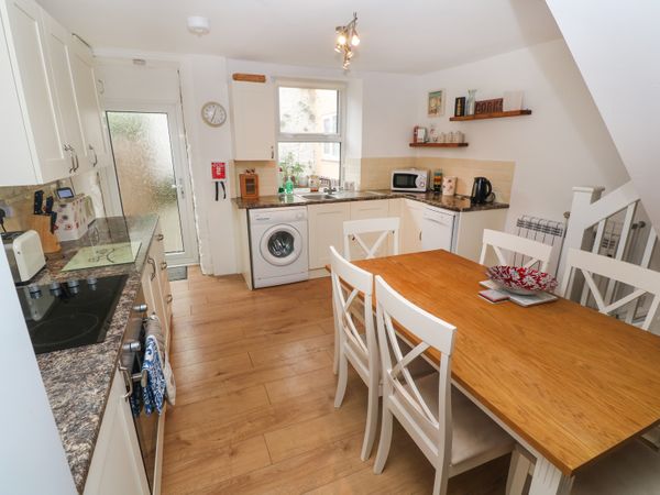 Alma House 2 Perranporth Cornwall Self Catering Holiday Cottage