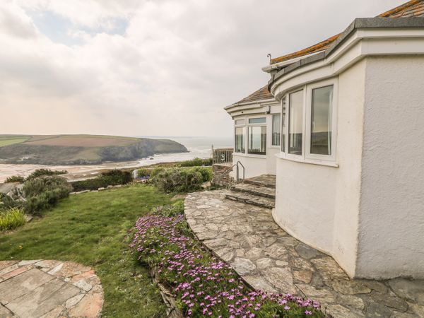 Gwillen Newquay Mawgan Porth Cornwall Self Catering