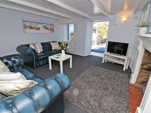 Pebble Cottage Portreath Cornwall Self Catering Holiday Cottage