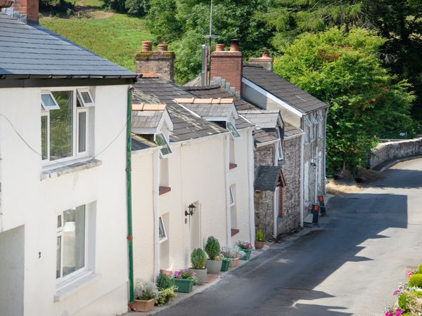 3 Horse Pool Road Laugharne Glan Y Mor Self Catering Holiday