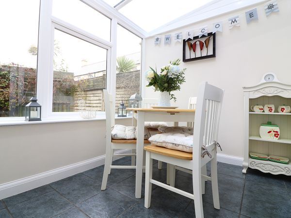 The Red Door Camelford Tramagenna Cornwall Self Catering