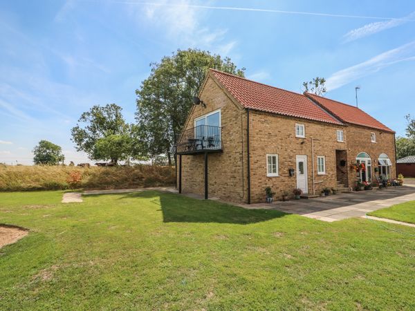 Abbey Cottage Lincoln Low Barlings East Anglia Self