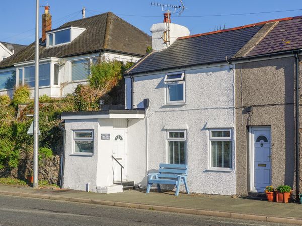 1 Sea View Conwy Tywyn Self Catering Holiday Cottage