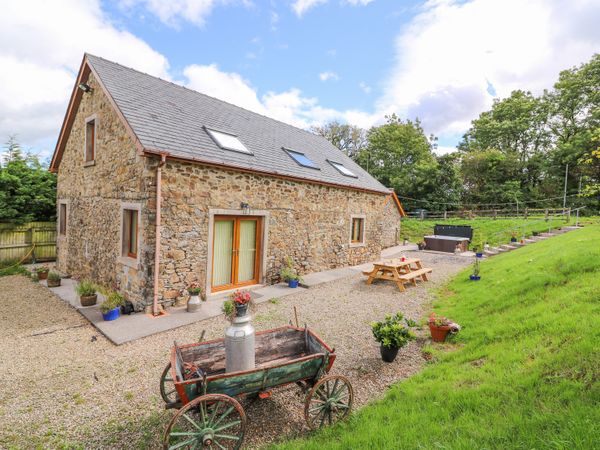 Penlan Barn Carmarthen Nantycaws Self Catering Holiday Cottage