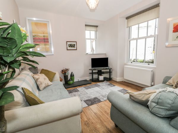 Little Brook Cottage Bowness On Windermere The Lake District