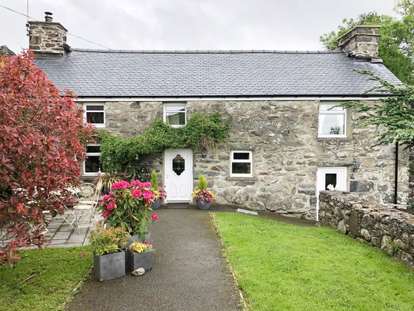Cefn Uchaf Cottage Llanbedr Self Catering Holiday Cottage