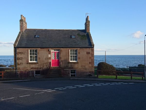 Haven Indah Johnshaven Self Catering Holiday Cottage