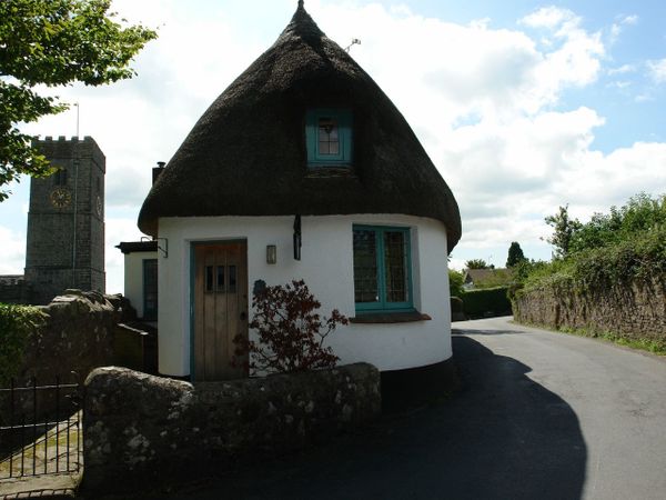 The Old Forge Illsington Ilsington Devon Self Catering