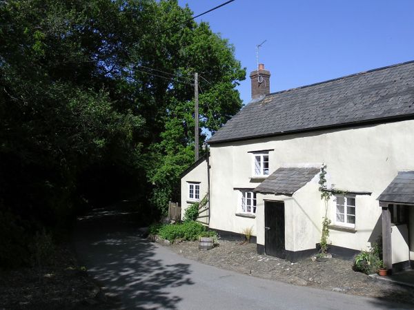 Little Week Cottage Bridestowe Nr Lydford Bridestowe Devon