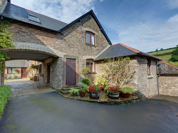 Brook Cottage Newton Ferrers Devon Self Catering Holiday Cottage