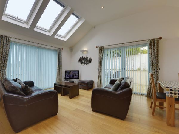 Neptune Constantine Bay Cornwall Self Catering Holiday Cottage