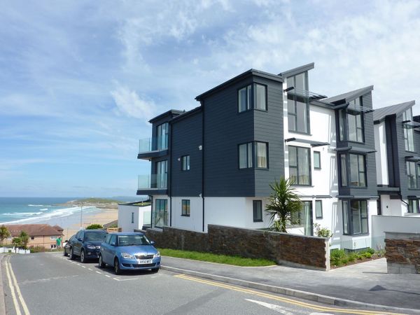 Flat 8 Seascape Newquay Pentire Cornwall Self Catering