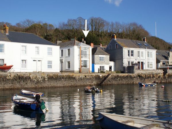 Waterside House Flushing Cornwall Self Catering Holiday Cottage