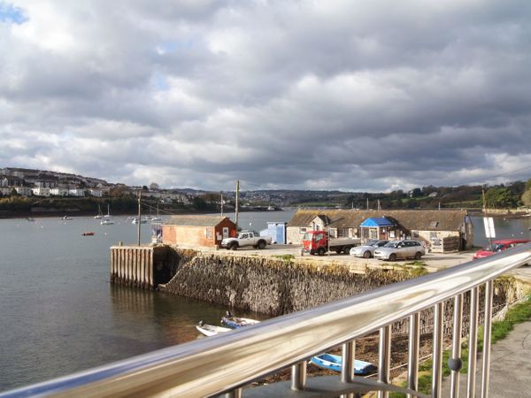 Waterside House Flushing Cornwall Self Catering Holiday Cottage