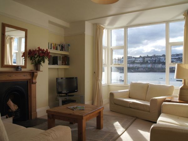 Waterside House Flushing Cornwall Self Catering Holiday Cottage