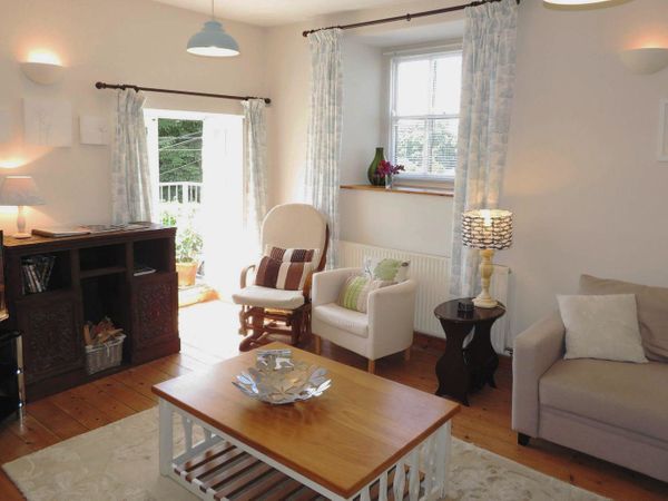 2 Cobbled Ope Helston Weeth Cornwall Self Catering Holiday