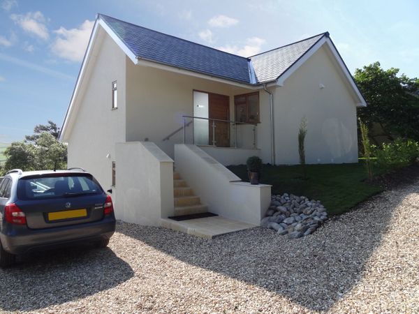 Pippin Charmouth Devon Self Catering Holiday Cottage