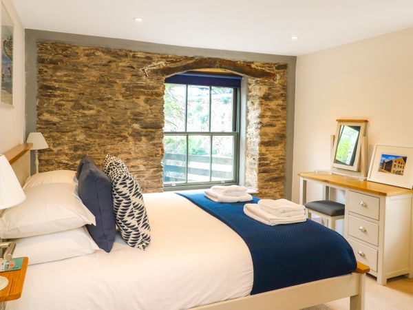 6 The Pottery Dartmouth Warfleet Devon Self Catering