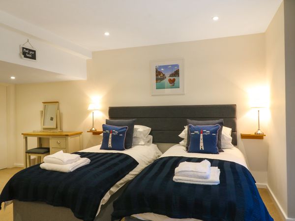6 The Pottery Dartmouth Warfleet Devon Self Catering