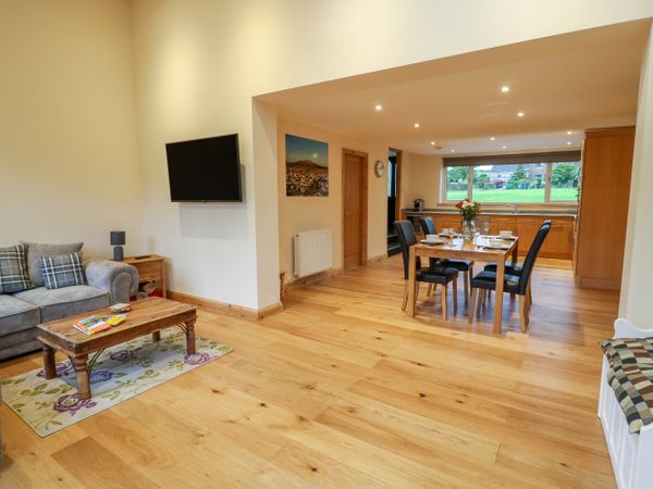 Croft Cottage Clapham Newby Yorkshire Dales Self Catering