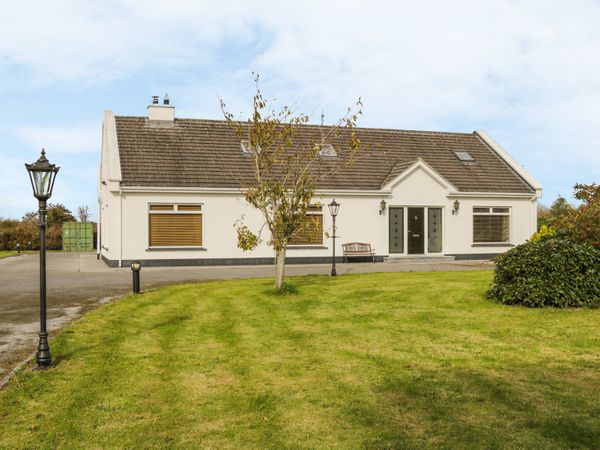 Baile Mhic Airt Moycullen County Galway Galway Self