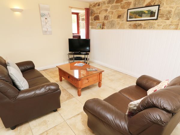 Barn Owl Quintrell Downs Bejowan Cornwall Self Catering