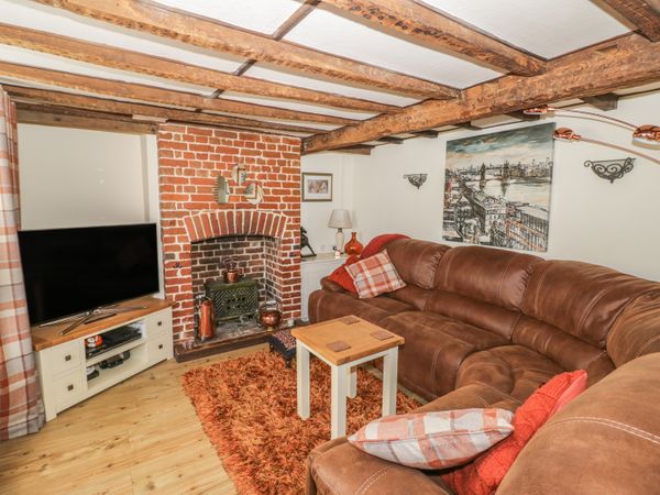 Chapel Cottage Pewsey Knowle South Of England Self