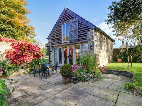 Wagon House Malmesbury Little Somerford South Of England