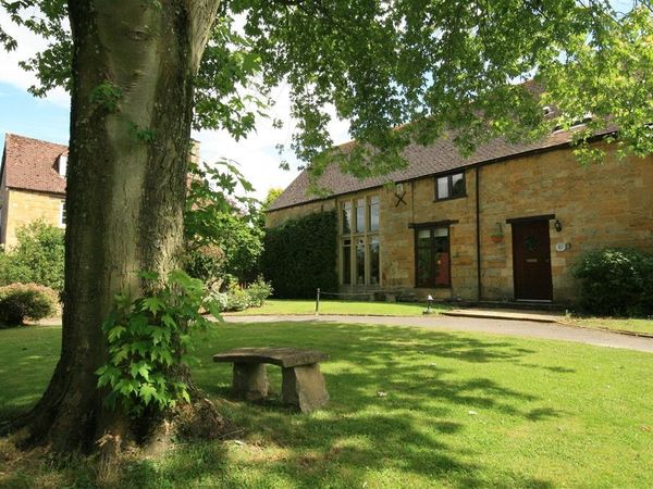 Badger S Den Moreton In Marsh Blockley Self Catering Holiday