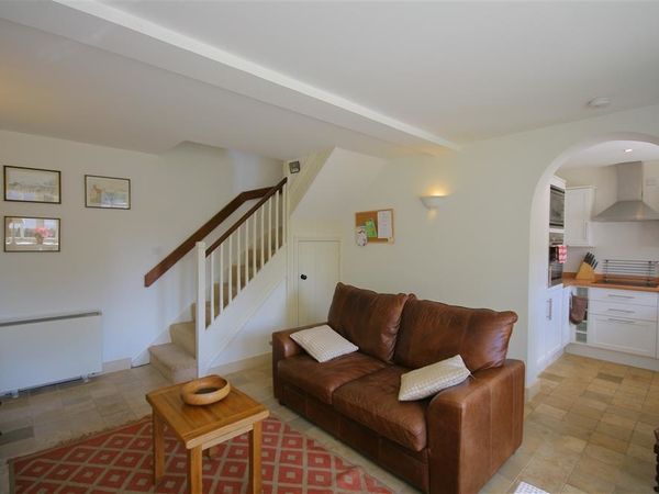 Noel Cottage Chipping Campden Self Catering Holiday Cottage