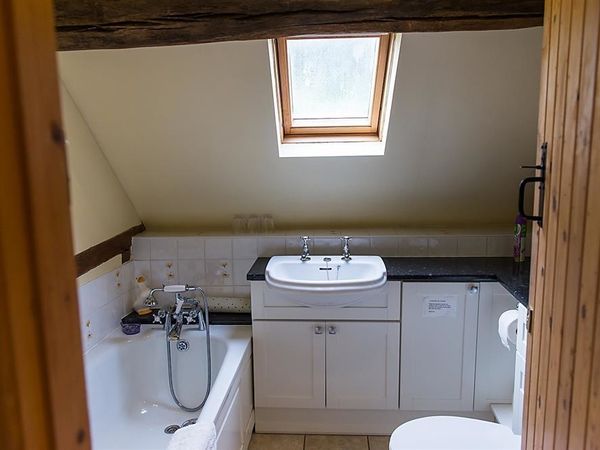 Hay Barn Cottage Painswick Brockworth Wood Self Catering