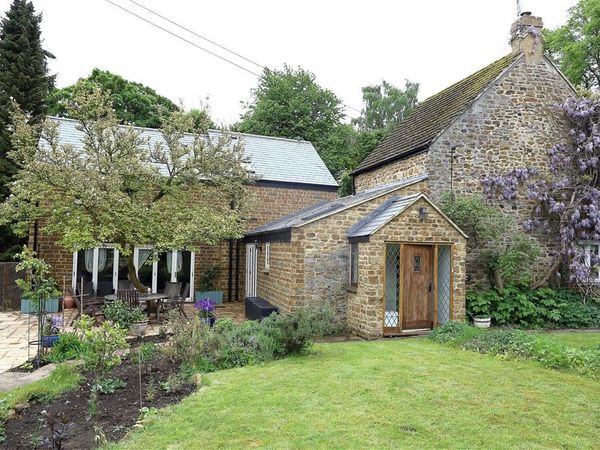 Gladstone Cottage Banbury South Newington Self Catering