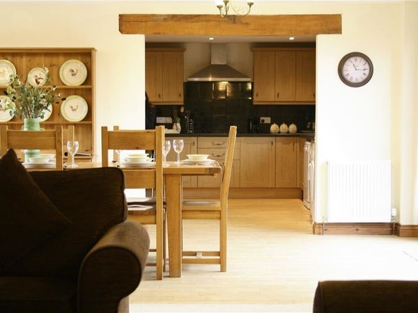 Tithe Barn Lyneham Burford Lyneham Self Catering Holiday