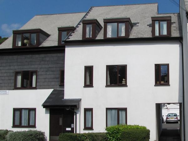Midships Beer Devon Self Catering Holiday Cottage