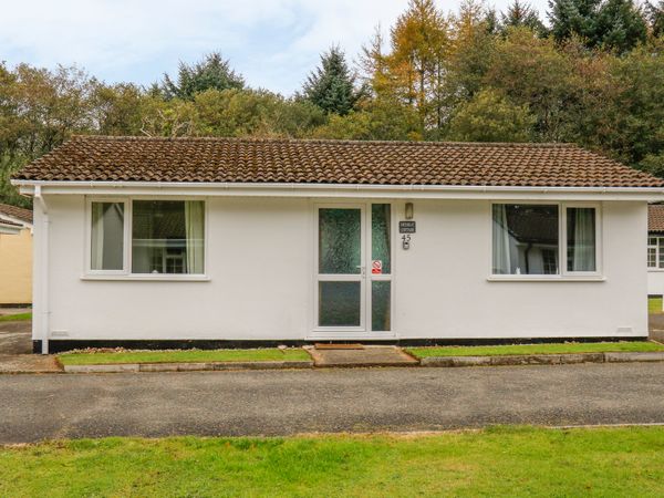 Meerkat Cottage Liskeard Rosecraddoc Manor Cornwall Self