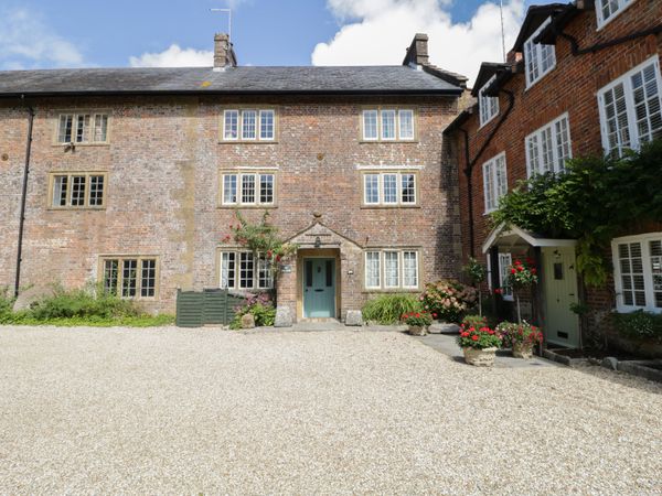 Mill House Maiden Newton Dorset And Somerset Self Catering