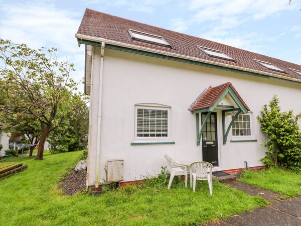 Beech Tree Cottage Aberporth Penrallt Self Catering Holiday