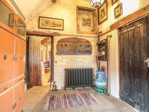 Jackdaw S Roost Cheltenham The Leigh Self Catering Holiday