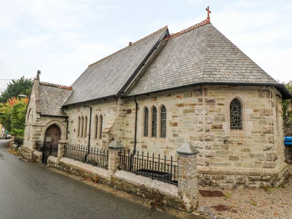 St Saviours Church Lostwithiel Cornwall Self Catering