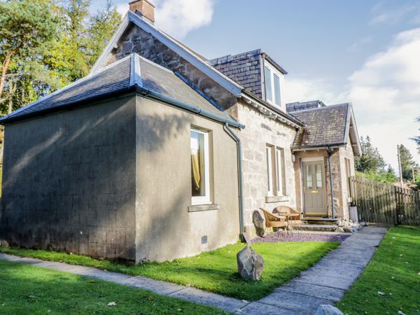2 Station Cottages Dalwhinnie General Wade S Military Road