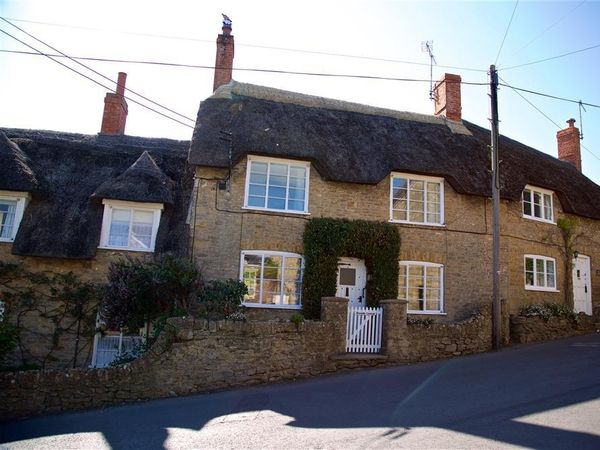 Bramble Cottage Burton Bradstock Dorset And Somerset Self