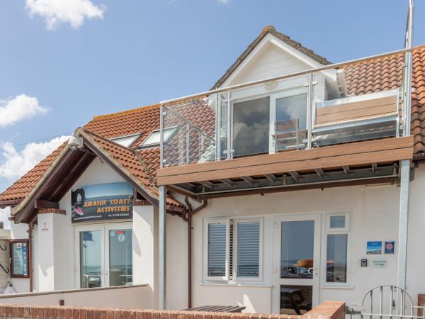 Beachside Cottage Bowleaze Furzy Cliff Dorset And Somerset