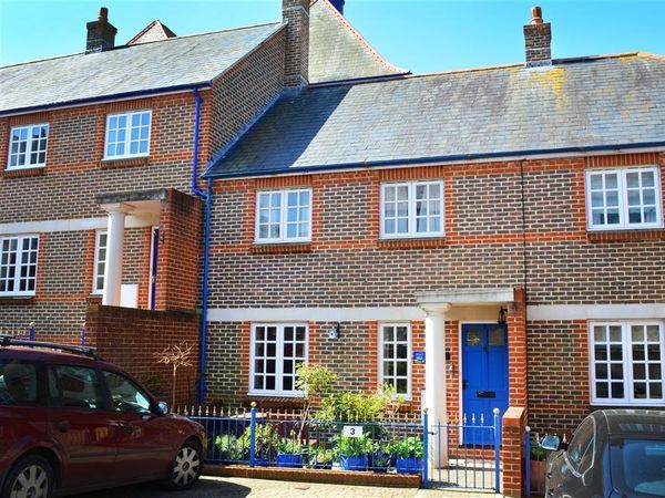 Melanie S Cottage Brewers Quay Harbour Rodwell Dorset And