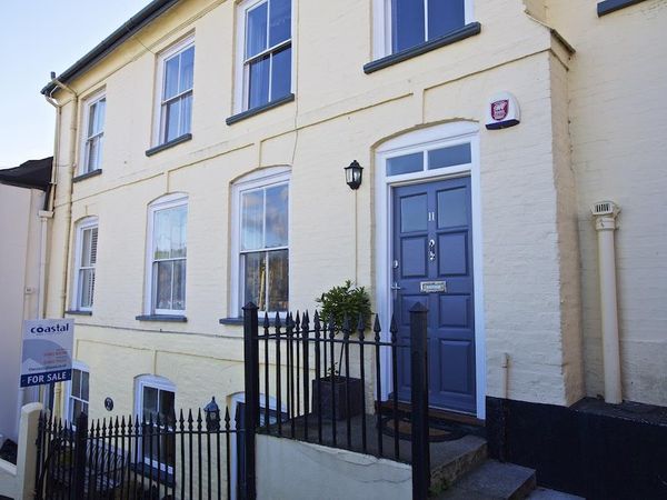 11 Ridge Hill Dartmouth Self Catering Holiday Cottage