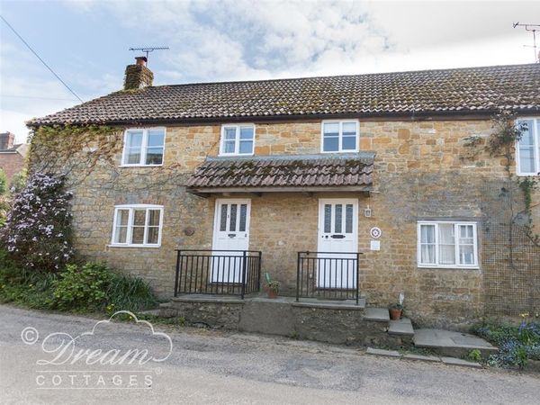 Pippins Loders Bridport Loders Dorset And Somerset Self