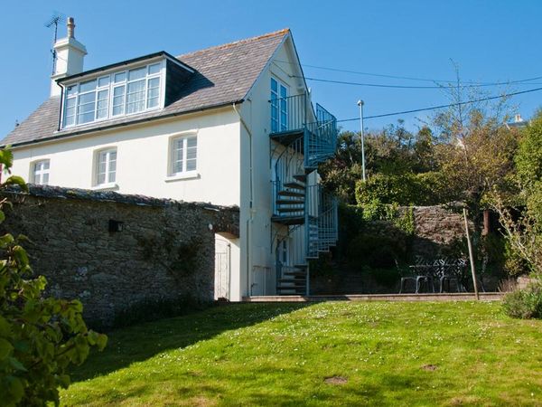 Blackstone Cottage Salcombe Self Catering Holiday Cottage