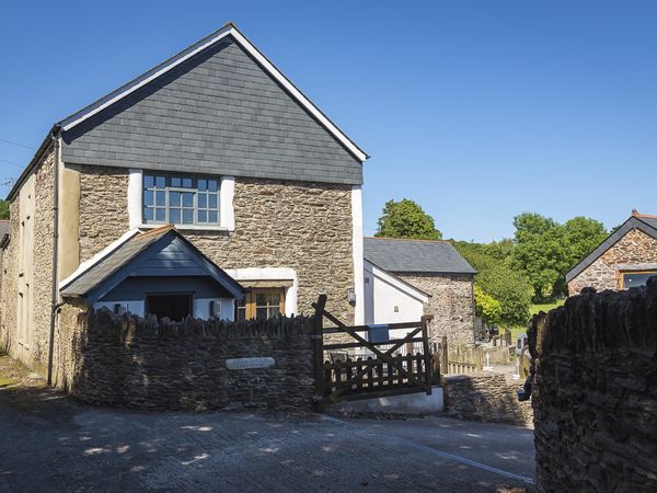 Little Cotton Farmhouse Dartmouth Broomhill Devon Self